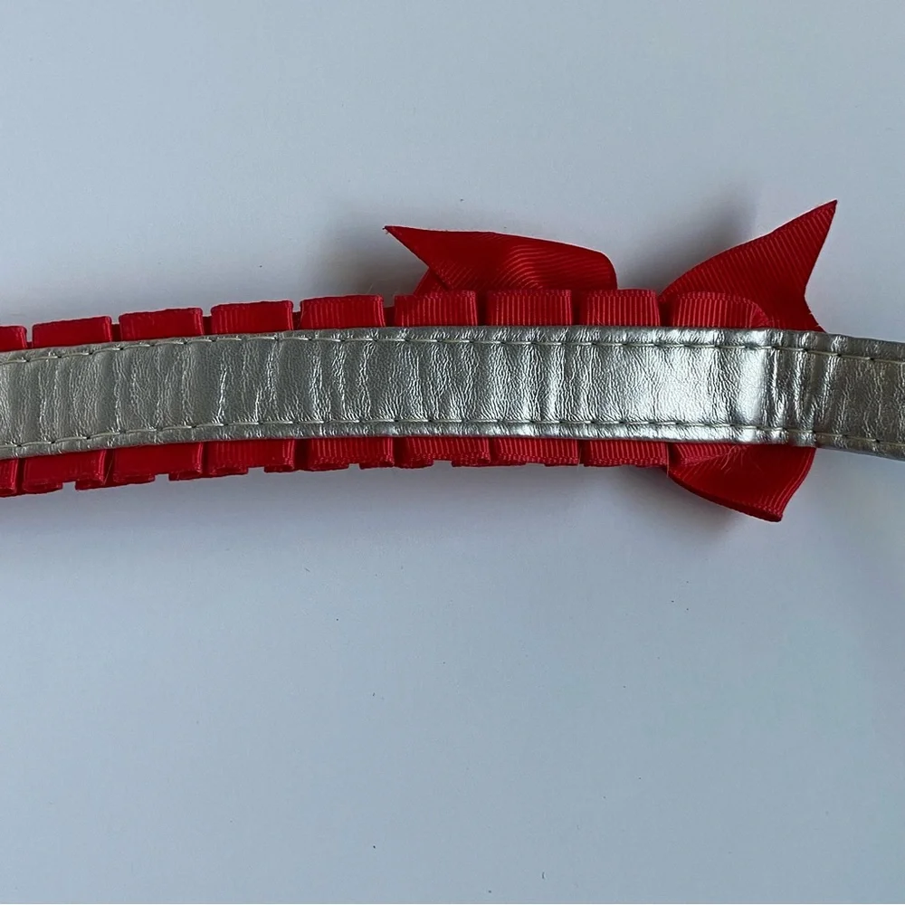 Martha Stewart Dog Collar with Bow For A 14-17” Neck Small Medium Red Silver